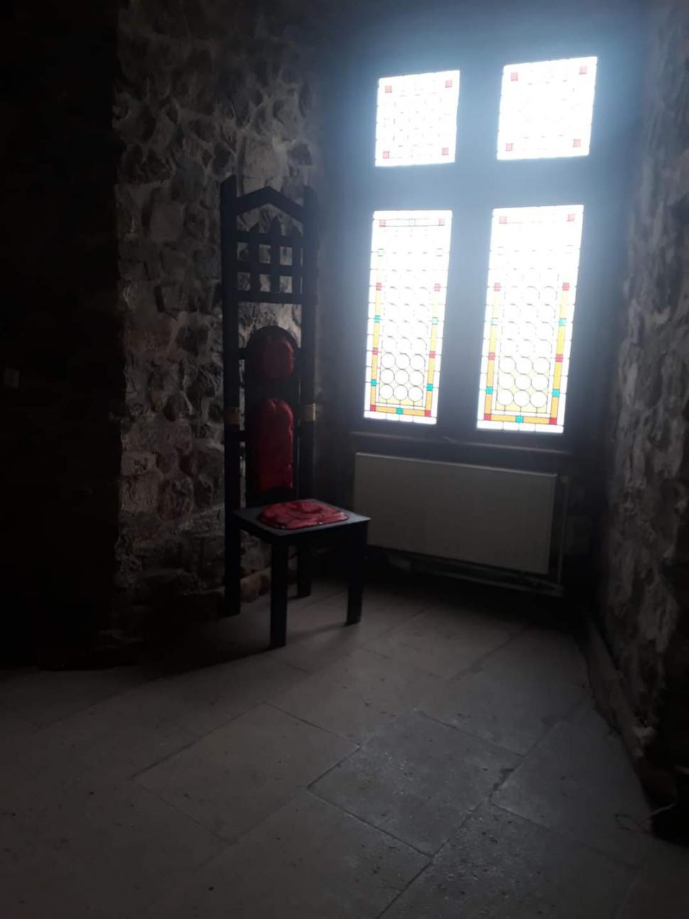 Cetăți dace și romane, castele și fortificații, în Țara Hațegului 865865