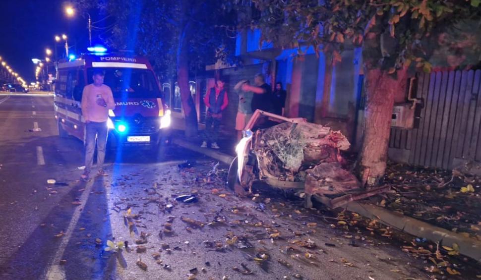 Răzvan a murit pe loc în maşina ruptă în două la 120 de km/h, după tragicul accident din Constanţa 865910