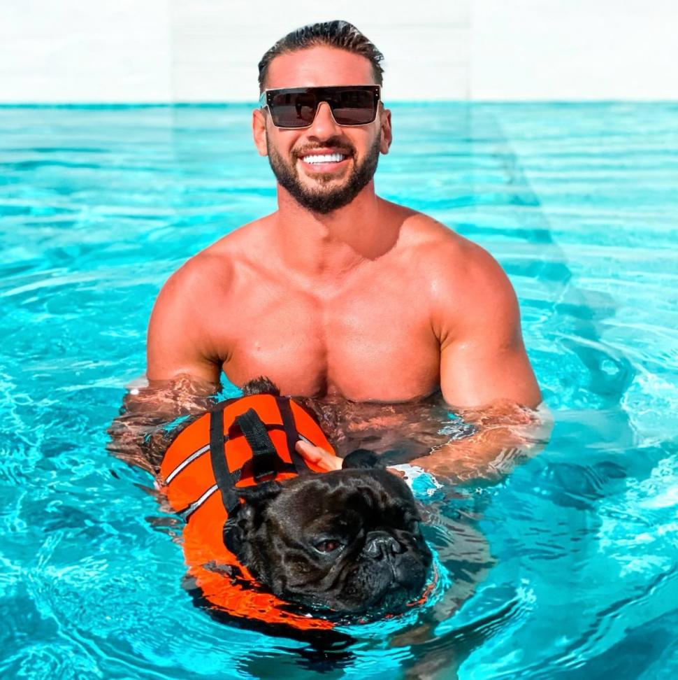 Surse: Dorian Popa, prins la volan sub influenţa canabisului. Influencerul a rămas fără permis şi s-a ales cu dosar penal 866069