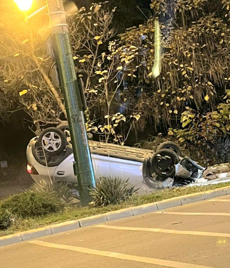 Accident în Mamaia, cu o maşină de poliţie aflată în urmărirea unui şofer care circula cu o viteză uriașă 866265