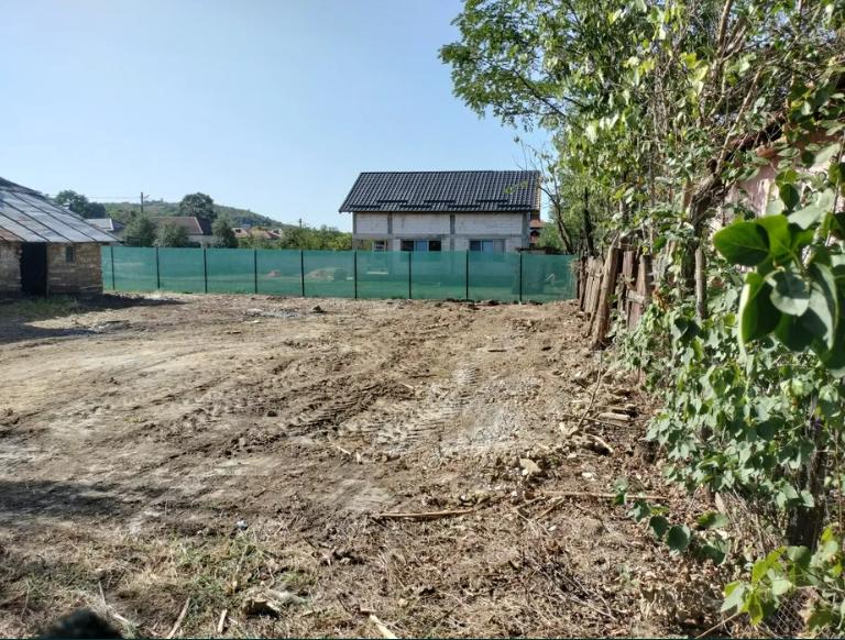 Localitatea din România în care îți poți cumpăra o casă cu doar 3.000 de euro. Dispune de toate utilităţile "la poartă" 866887