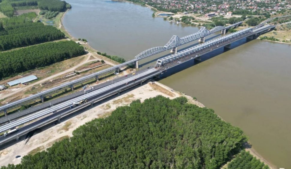 Se închide circulația pe o porțiune de pe sensul București-Constanța al A2. CNAIR reia lucrările de reparații la Podul peste brațul Borcea