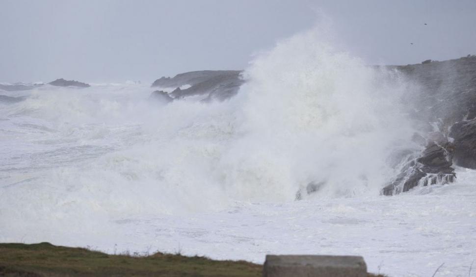 Furtuna Ciaran a ucis 11 oameni în Europa, după ce a lovit continentul cu vânturi de peste 190 de kilometri la oră | "Stați acasă, drumurile pot fi mortale!" 867115
