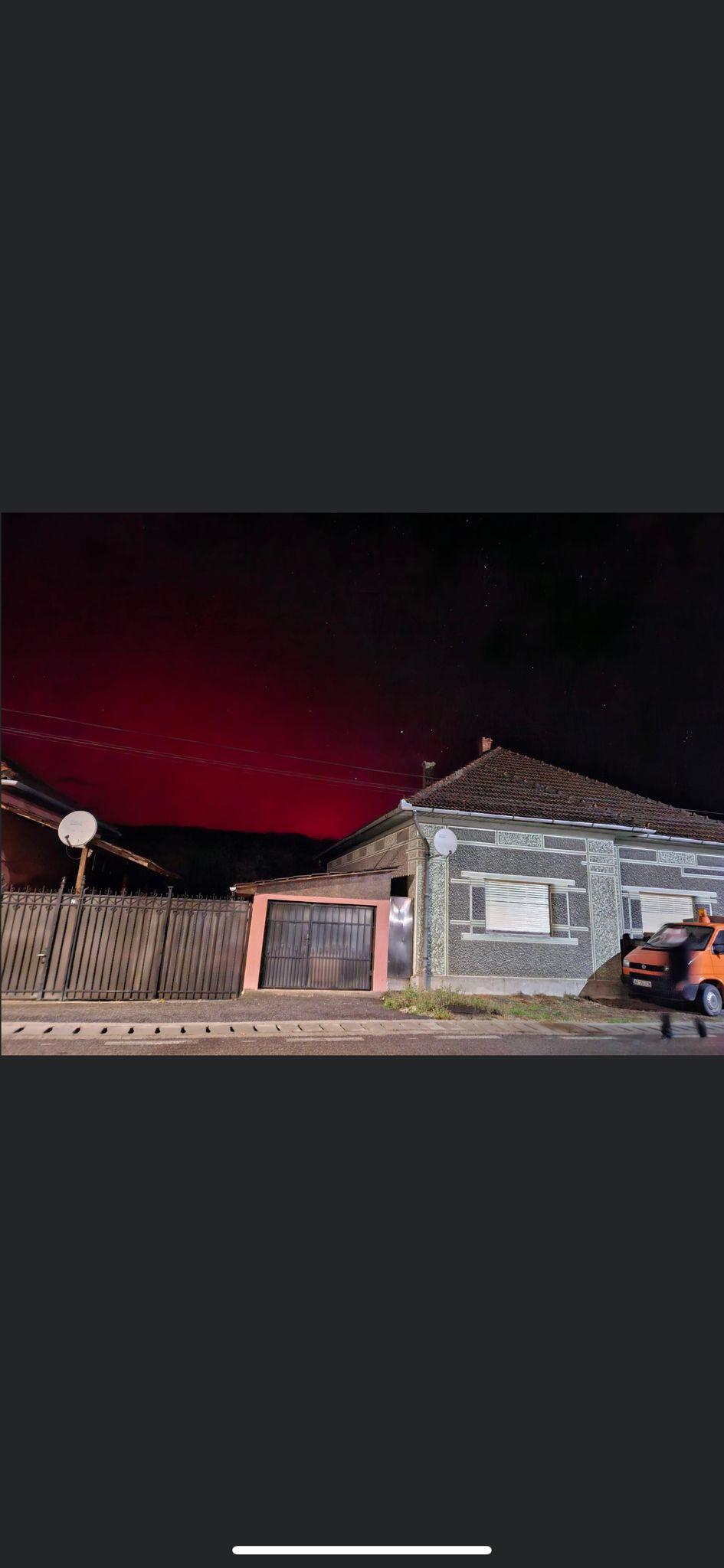 Aurora Boreală, vizibilă în această seară din România. Spectacol pe cer în mai multe zone din ţară 867434