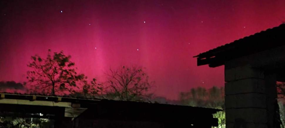 Aurora Boreală, vizibilă în această seară din România. Spectacol pe cer în mai multe zone din ţară 867442