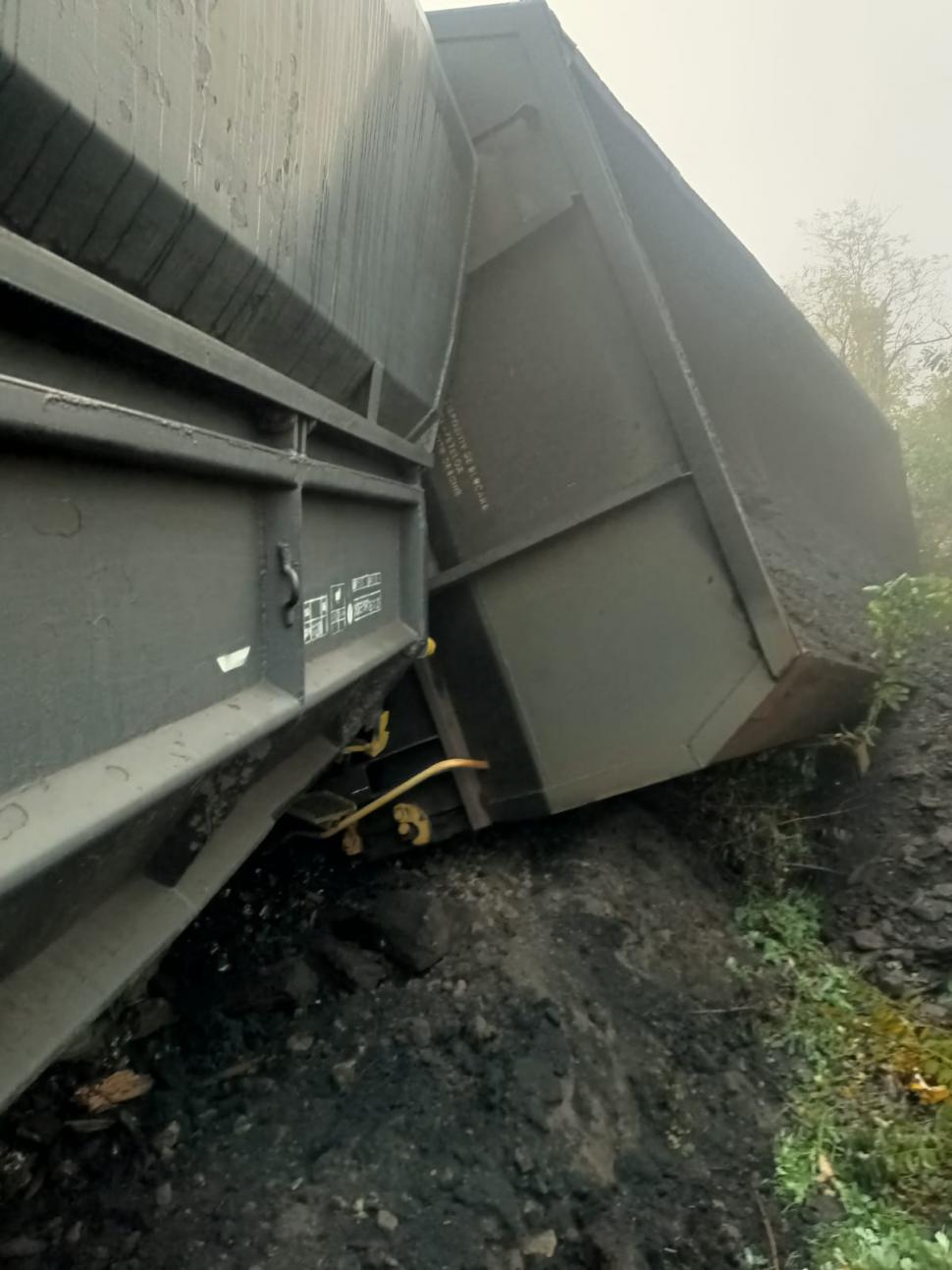 Două vagoane încărcate cu cărbune au deraiat în sudul țării. Alimentarea termocentralelor, blocată 867361