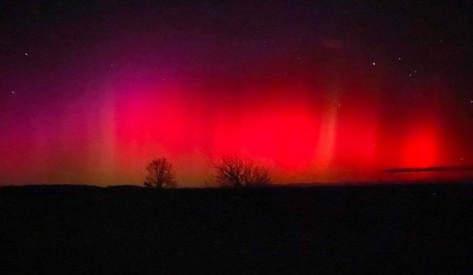 Aurora Boreală, pe cerul României | Explicațiile astronomilor pentru fenomenul spectaculos: "De asta s-a văzut de la noi" 867482