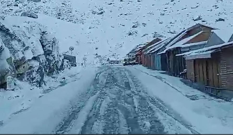 Veste proastă pentru turiști! S-au închis Transfăgărășan și Transalpina 867473