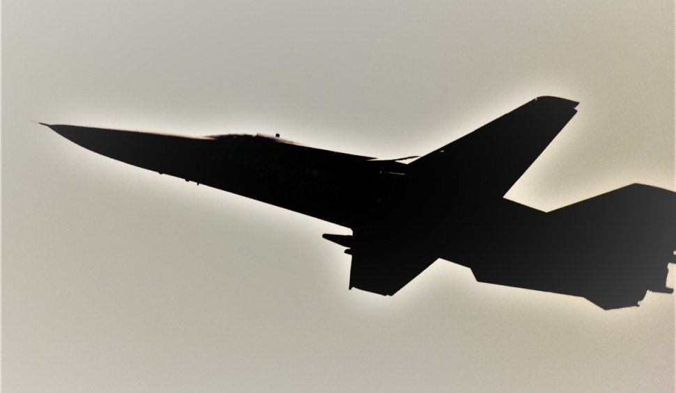 Primele avioane F-16 ale Centrului European de Instruire au aterizat la Fetești
