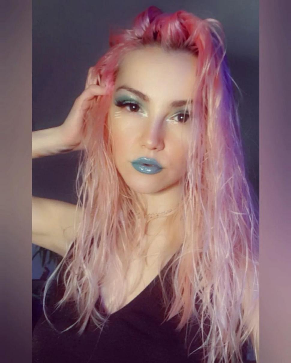 Fiica Elenei Lasconi vrea să intre în politică, după ce şi-a scos mama din cursa pentru alegerile europarlamentare 867726