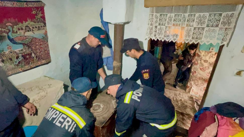 Povestea emoţionantă a Sabinei, fetiţa din Botoşani al cărei vis de a avea o sobă a devenit realitate: "Să-mi fie cald la iarnă" 868315