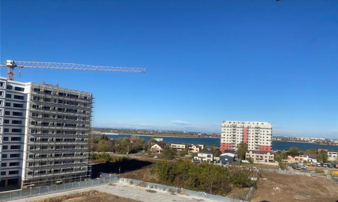 Munții Bucegi, vizibili din București! Zăpada de pe creste, surprinsă în fotografii de locuitorii Capitalei 869038