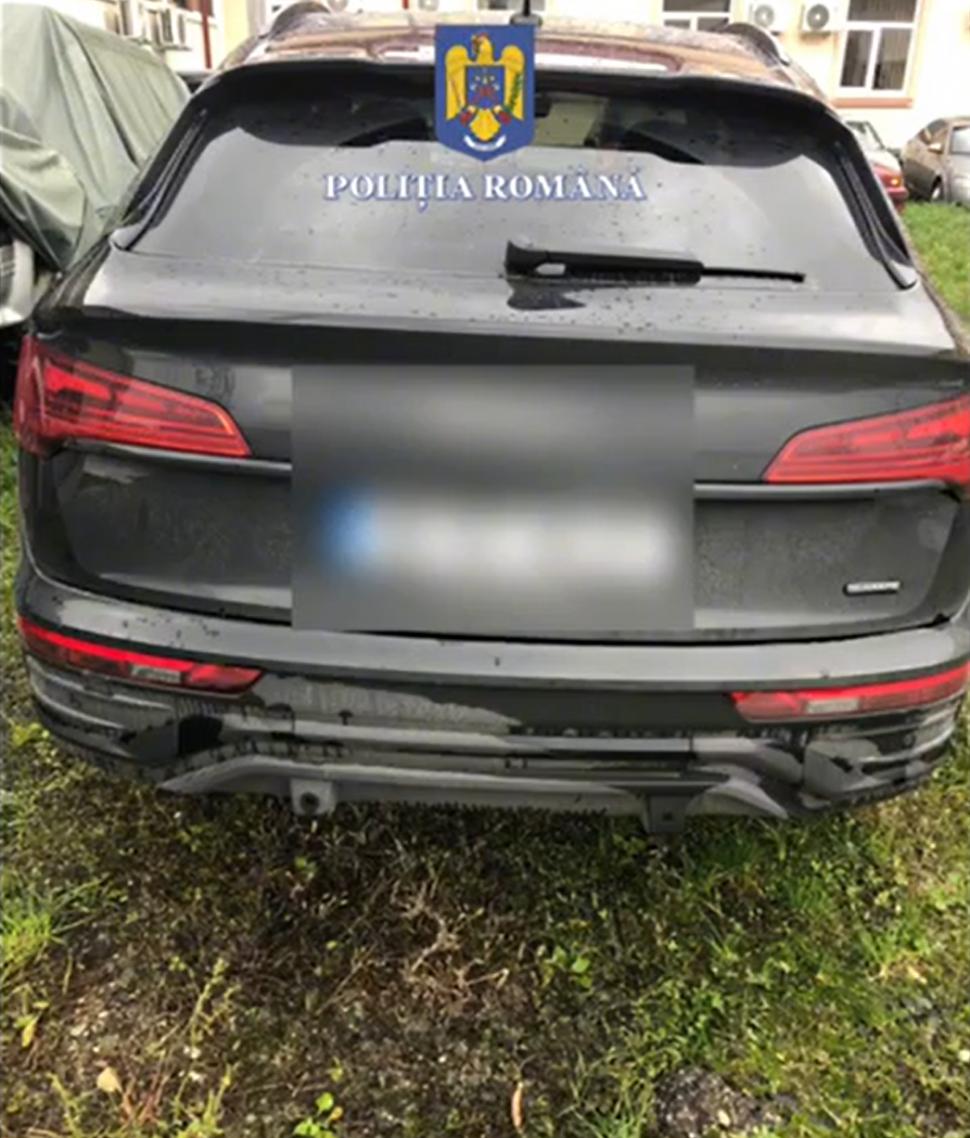 Maşini de lux furate din UE, vândute românilor după ce erau omologate la RAR şi înmatriculate cu acte false 869621