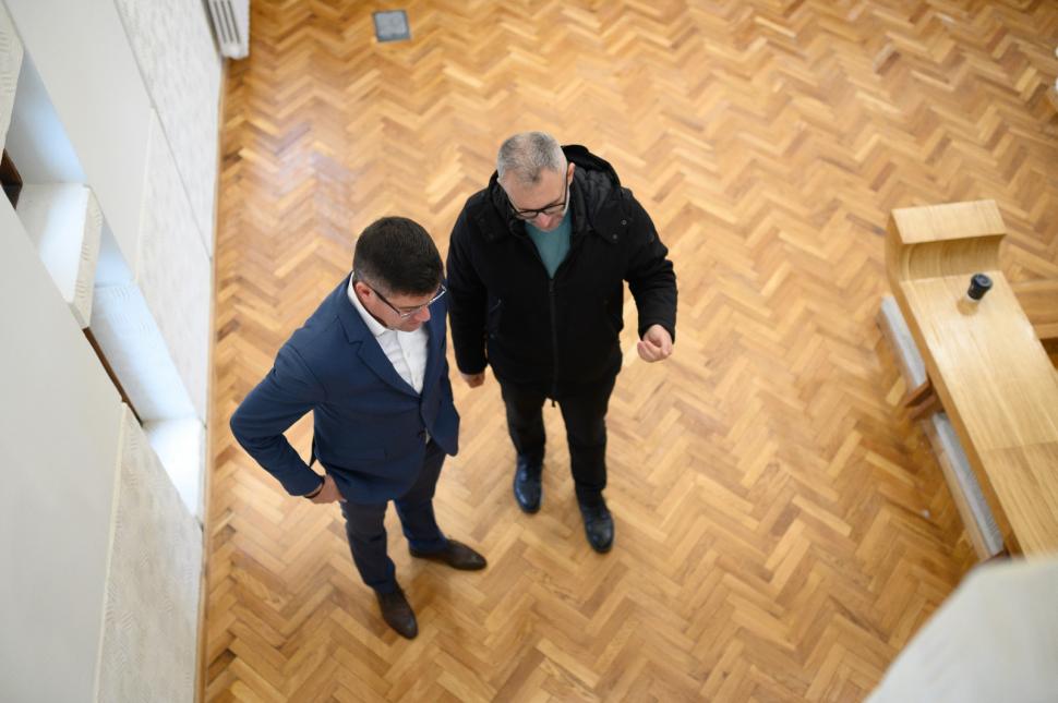 Bojdeuca lui Ion Creangă a fost modernizată. Imaginile care au stârnit un val de critici și ironii: "Se poate închiria în regim hotelier?" 869873