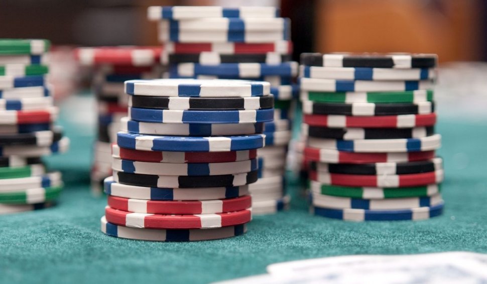 Poți juca la cazinouri online fără să depui bani?
