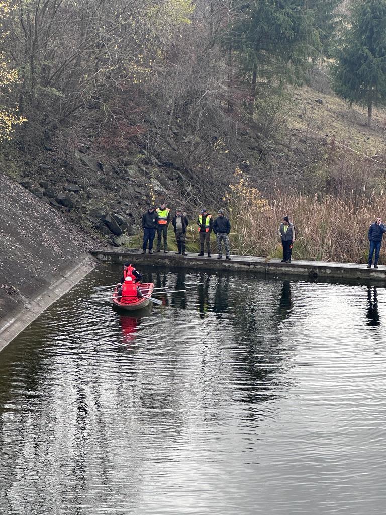 Adolescent de 16 ani dat dispărut, găsit fără viață în Lacul Zetea din Harghita 870176