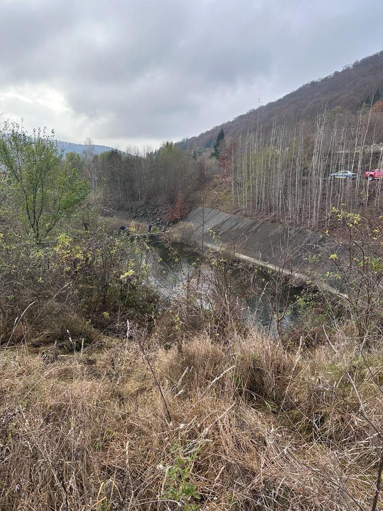 Adolescent de 16 ani dat dispărut, găsit fără viață în Lacul Zetea din Harghita 870177