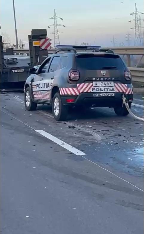 Carambol cu trei maşini ale Ministerului Apărării Naţionale, pe DN1, lângă podul Rafinăriei Petrobrazi 870167