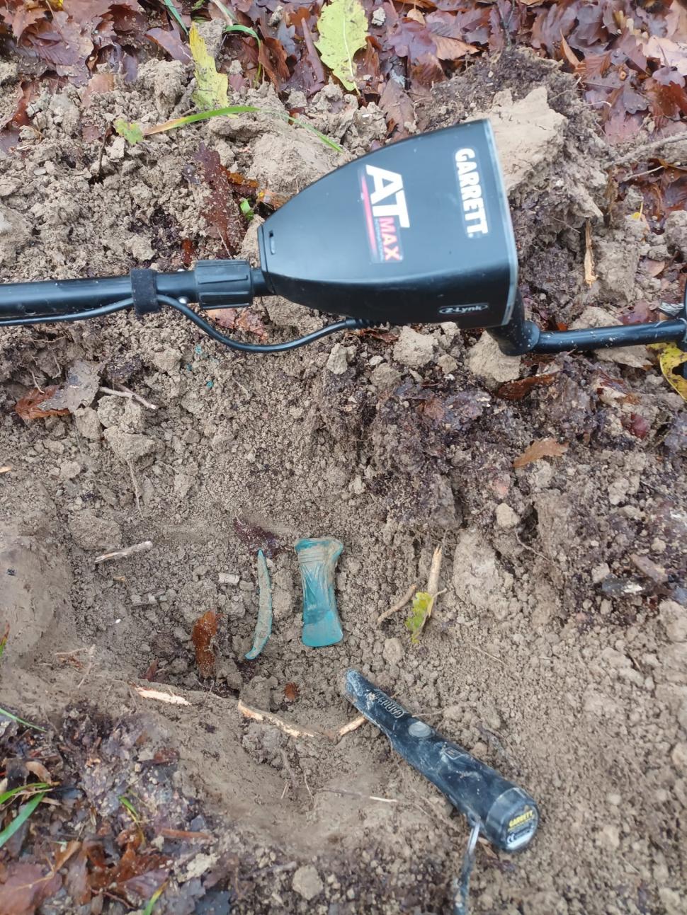 Comoara veche de 3.000 de ani descoperită într-o pădure din Bihor 870418