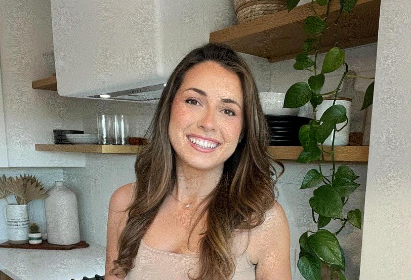 Dieta 80/20: O femeie a slăbit 23 de kg și reușește să-și mențină greutatea de 7 ani: "M-am luptat cu kilogramele în plus toată viaţa" 870396