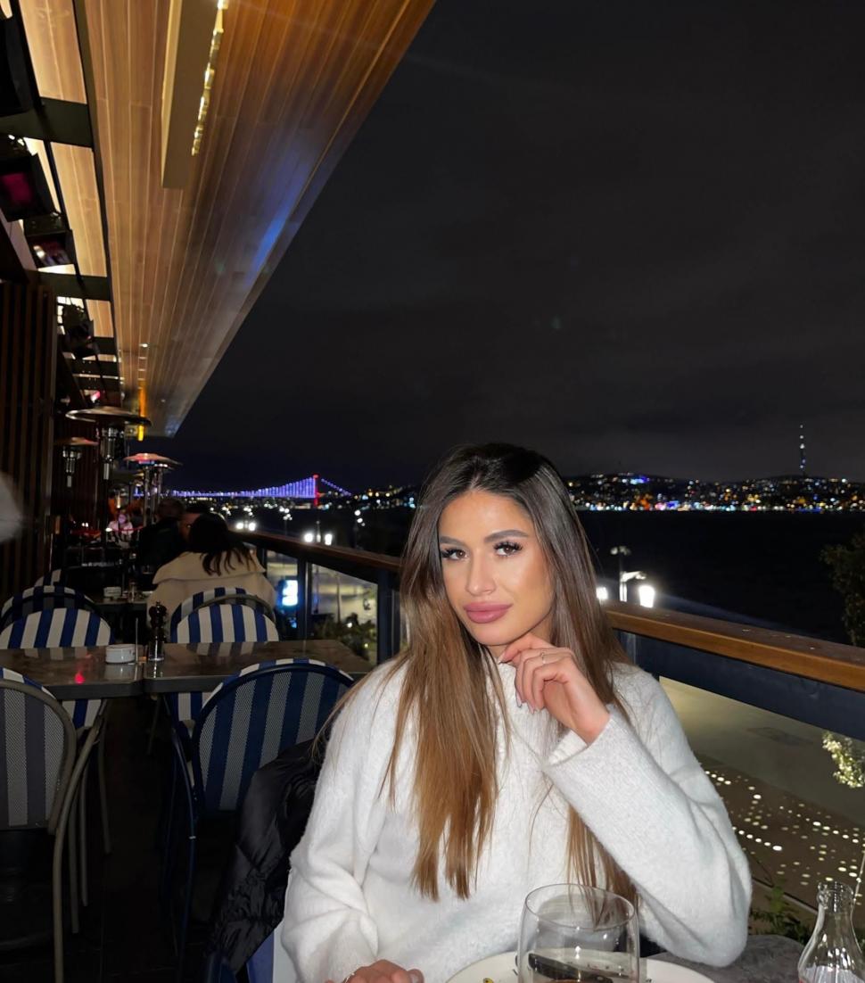 Primele concluzii ale anchetei în cazul femeii jandarm prinsă cu droguri în poşetă 870365