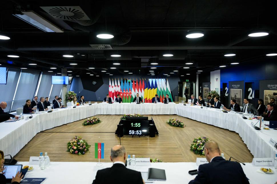 Ministrul Sebastian Burduja, despre importanța securității energetice a Europei și eliminarea dependenței față de Rusia: "România are toate resursele necesare" 870425