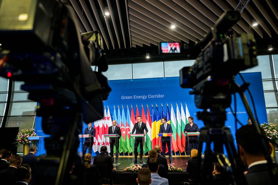 Ministrul Sebastian Burduja, despre importanța securității energetice a Europei și eliminarea dependenței față de Rusia: "România are toate resursele necesare" 870428