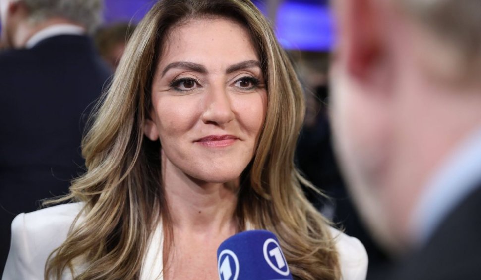 Alegeri parlamentare în Olanda. Dilan Yesilgöz, liderul de centru-dreapta, are şanse să devină prima femeie prim-ministru