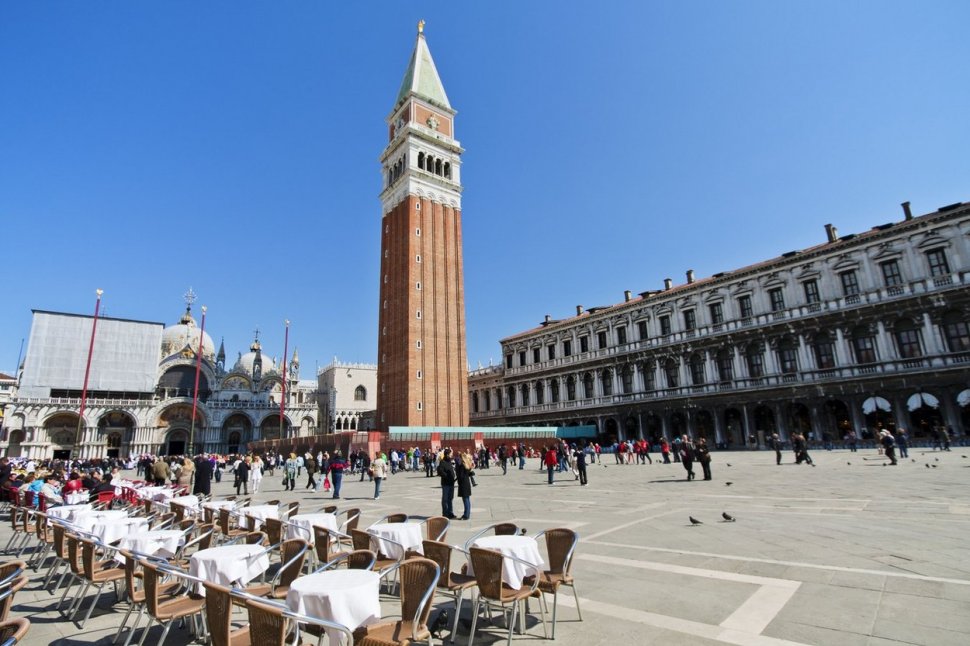 Nota de plată exorbitantă plătită de patru turiști, pentru o masă în Veneţia | "Iau bonul drept suvenir"