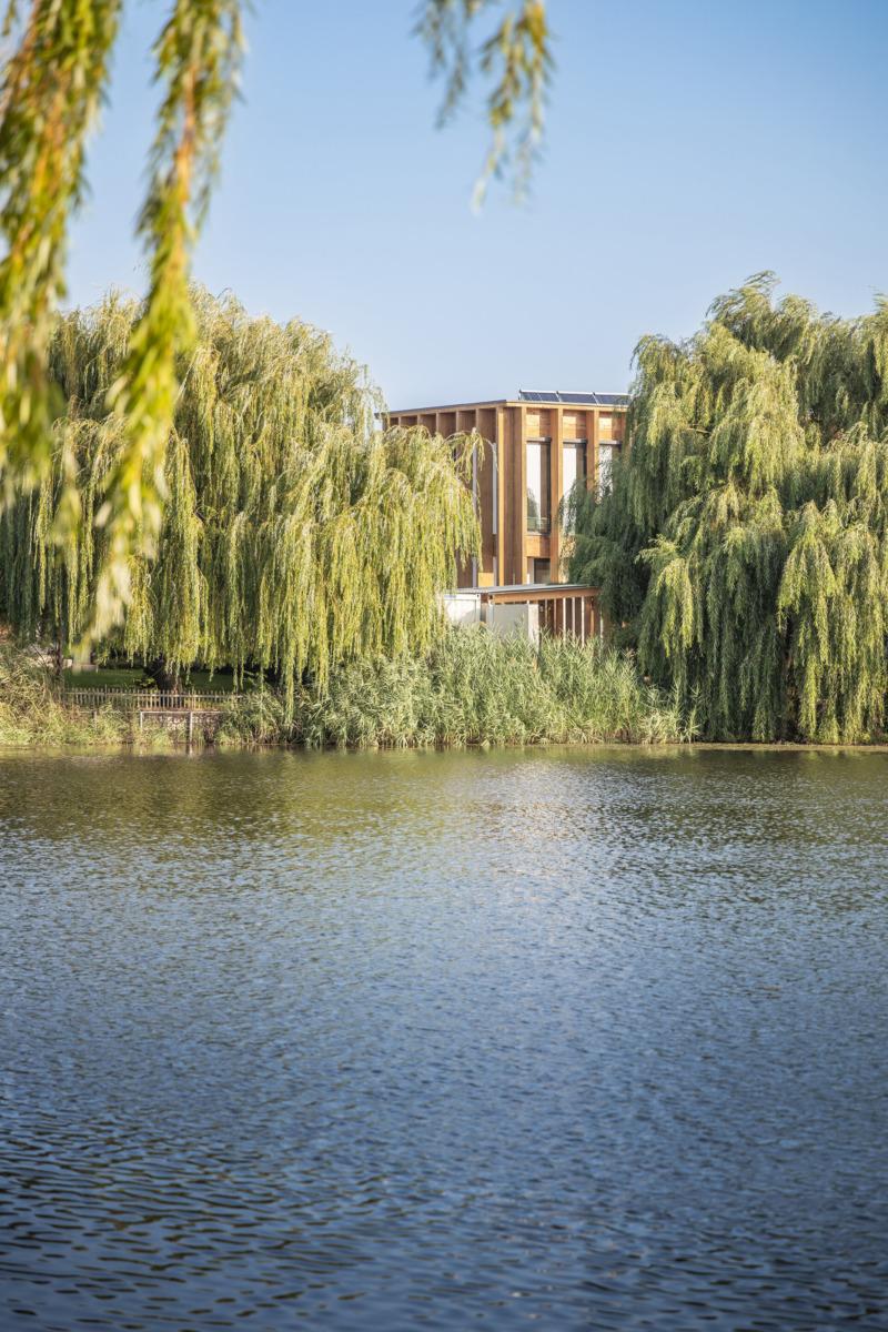 Cea mai frumoasă casă din România, în acest an: o locuință din Corbeanca, pe malul unui lac | Premiile Anualei de Arhitectură București 2023 870847