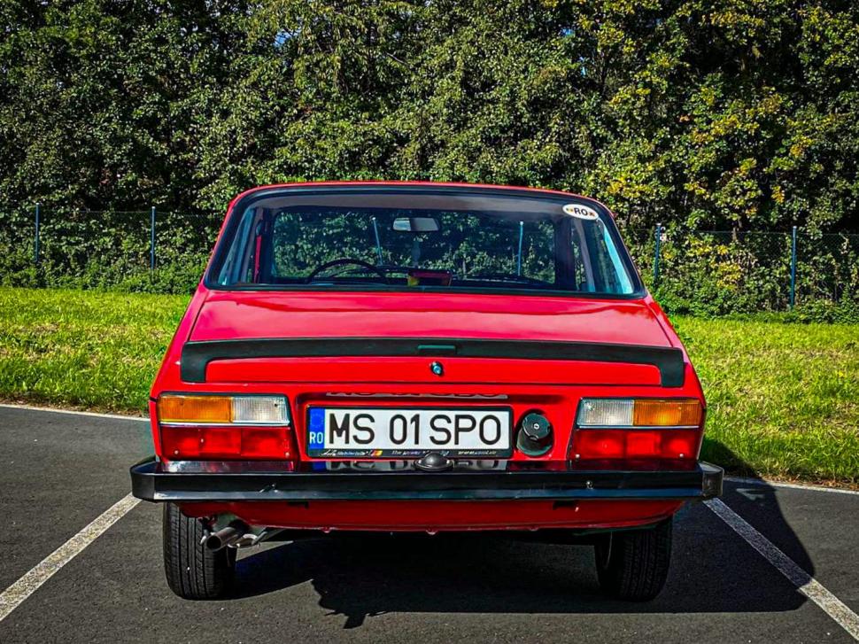 Povestea lui George Dumitru, românul cu cea mai veche Dacia 1300 din SUA: "Pentru mine, în copilărie, a fost o super mașină" 870833