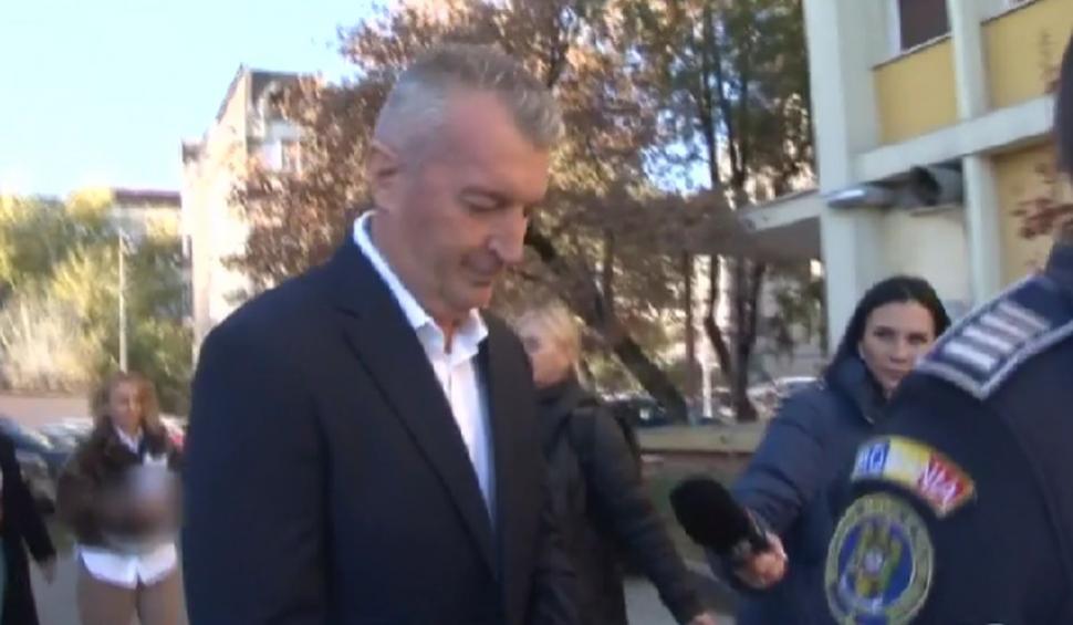 Cătălin Cherecheș, condamnat definitiv la cinci ani de închisoare | A fost dat în urmărire naţională  871123