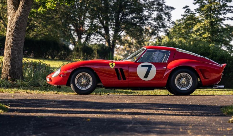 Cel mai scump Ferrari scos vreodată la licitaţie a fost vândut pentru 51,7 milioane dolari 871504