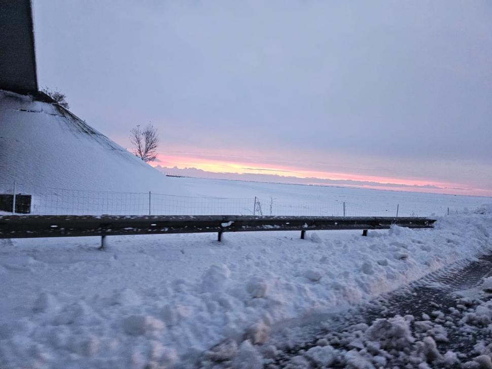 Raed Arafat: "314.000 de persoane au rămas fără curent electric. DSU şi MAI vor trimite generatoare" 871606