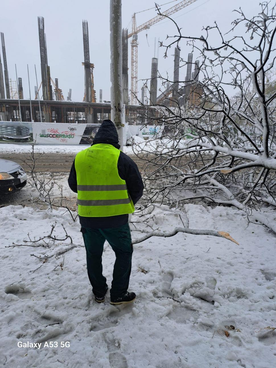 Şcoli închise în Brăila, Galaţi şi Tulcea | Elevii nu vor merge luni la cursuri din cauza viscolului 871561