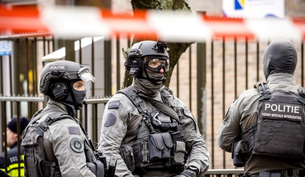 Zeci de școli din Belgia, închise din cauza unei alerte cu bombă
