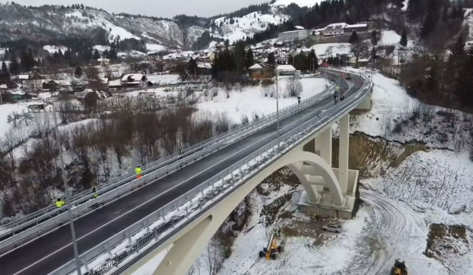 Cel mai lung pod arc din România a fost deschis circulației: ”Proiectat și fabricat în țară. Este un alt drum spectaculos care merita văzut”