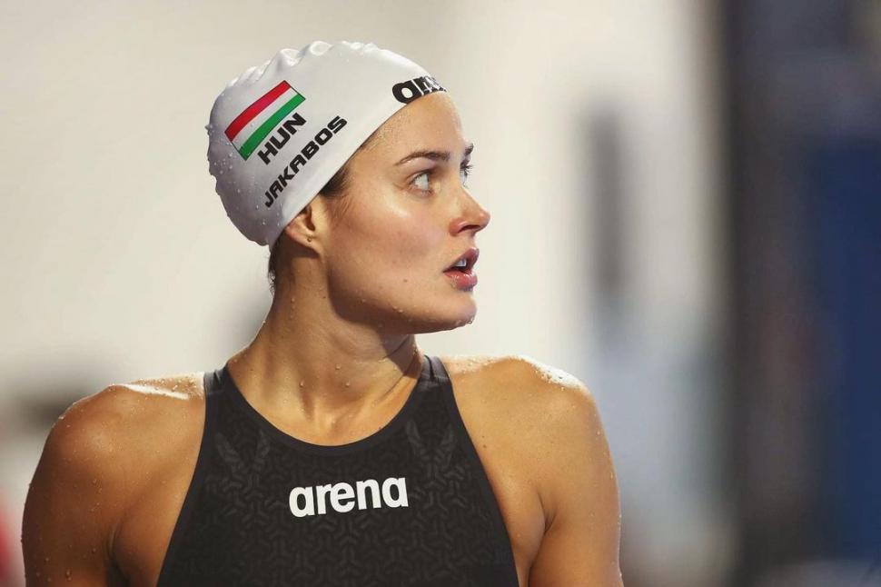 Cea mai frumoasă înotătoare din lume vine la București. Ea va concura la Campionatele Europene de înot în bazin scurt 2023  871975