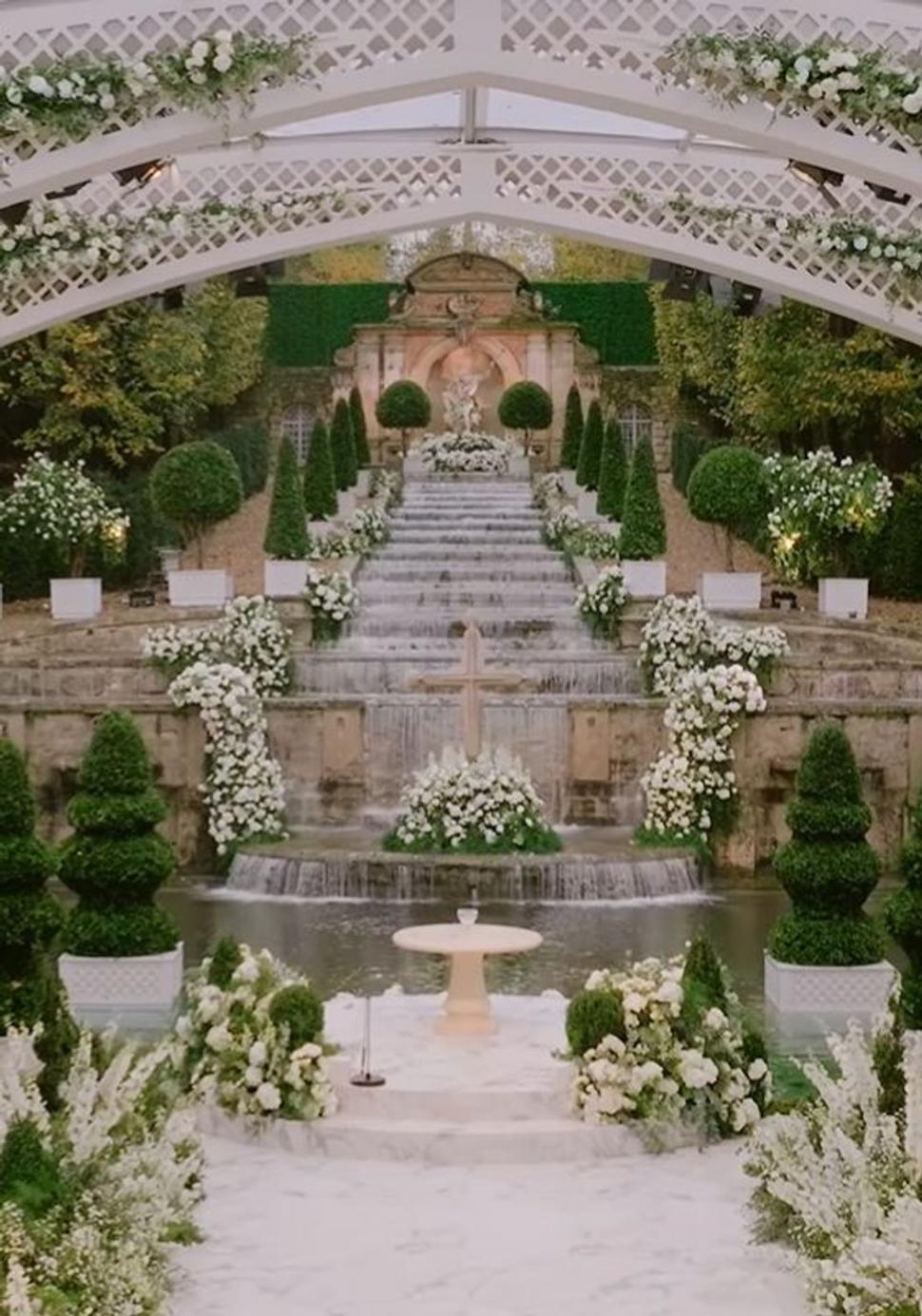 Nuntă de 59 de milioane de dolari, la Paris. Povestea cuplului care a organizat "evenimentul secolului" | Au închiriat Opera Garnier, Castelul Vilette și au adus invitații cu avioane private 872086