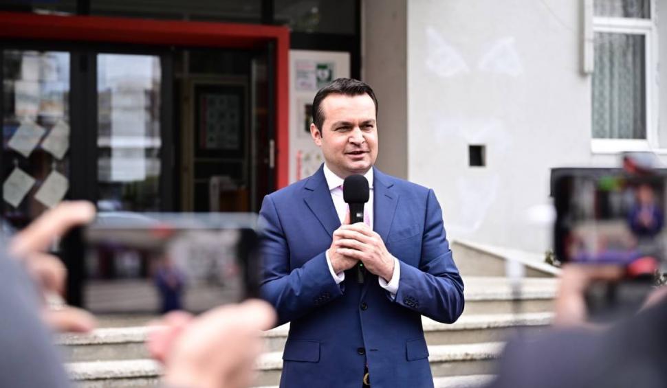 Prima imagine cu Cătălin Cherecheş când trece în Ungaria. Antena 3 CNN reface traseul primarului condamnat după ce a fugit din ţară 871971