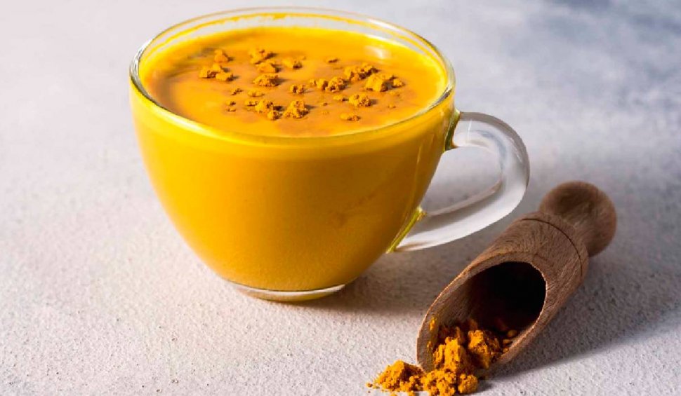 Ce este Golden milk, băutura indiană care a cucerit lumea