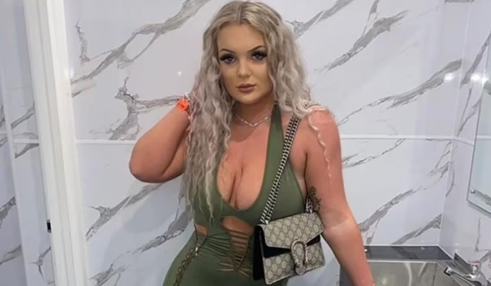 O adolescentă de 15 ani şi-a înjunghiat prietenul de 35 de ani, după ce a refuzat să îi mai ofere cadouri scumpe  872213