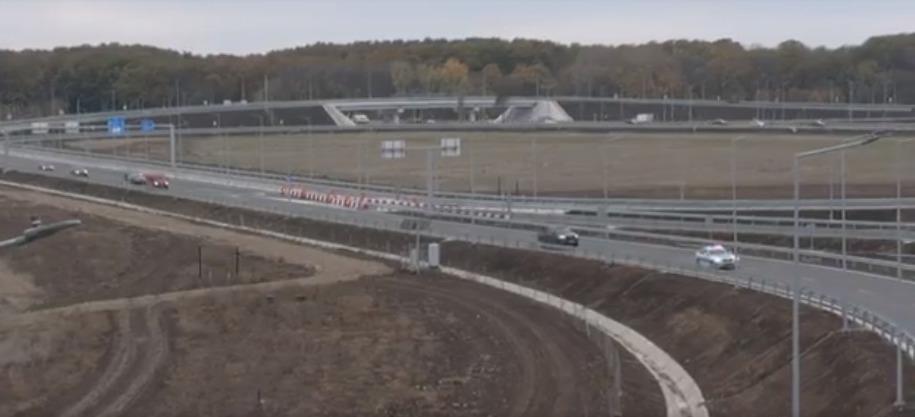 Primii kilometri ai Autostrăzii Bucureștiului (A0) s-au deschis. Ministrul Transporturilor a publicat primele imagini de la inaugurare 872350