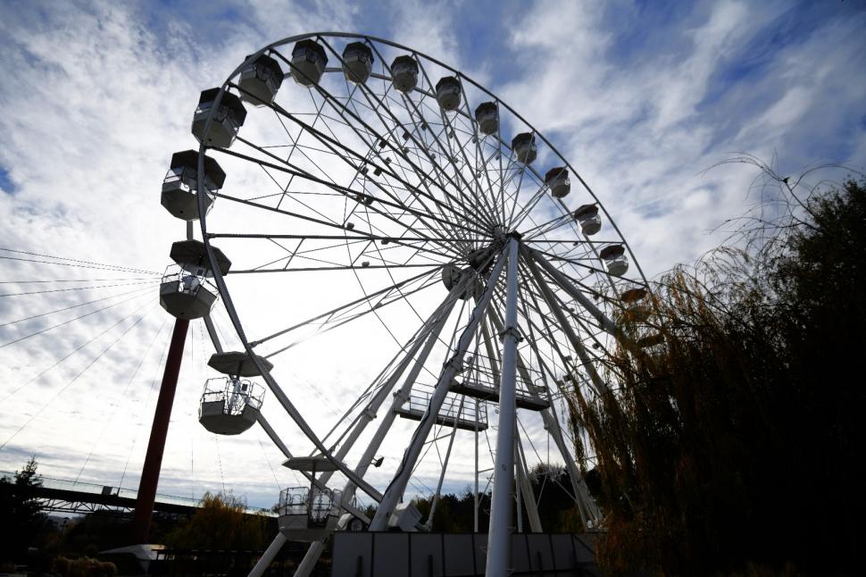 Încep târgurile de Crăciun din Bucureşti. Primul s-a deschis în Drumul Taberei | Imagini feerice 872417
