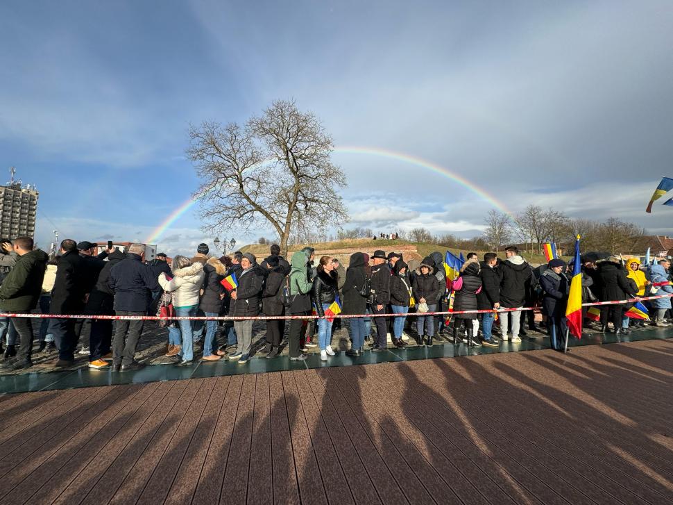 Fenomen meteo spectaculos, de Ziua Națională a României | Imagini inedite surprinse în Alba Iulia 872714