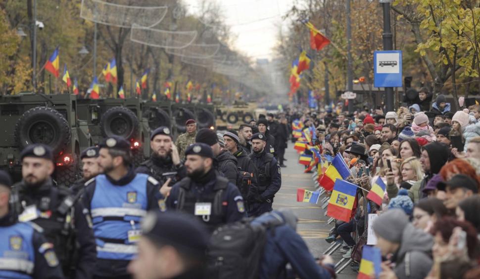 Ziua Naţională a României, 1 Decembrie | Parada militară s-a văzut la Antena 3 CNN | 100.000 de români la evenimentul din București 872693