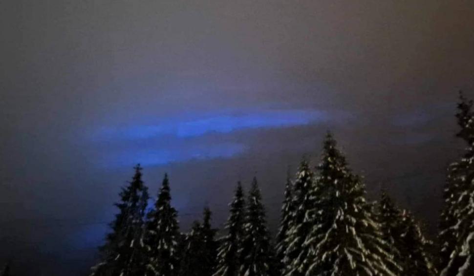 Fenomen uluitor pe cerul Bihorului. Lumina mistică, albătruie, i-a copleșit pe români: "Incredibil mi s-a părut" 872941