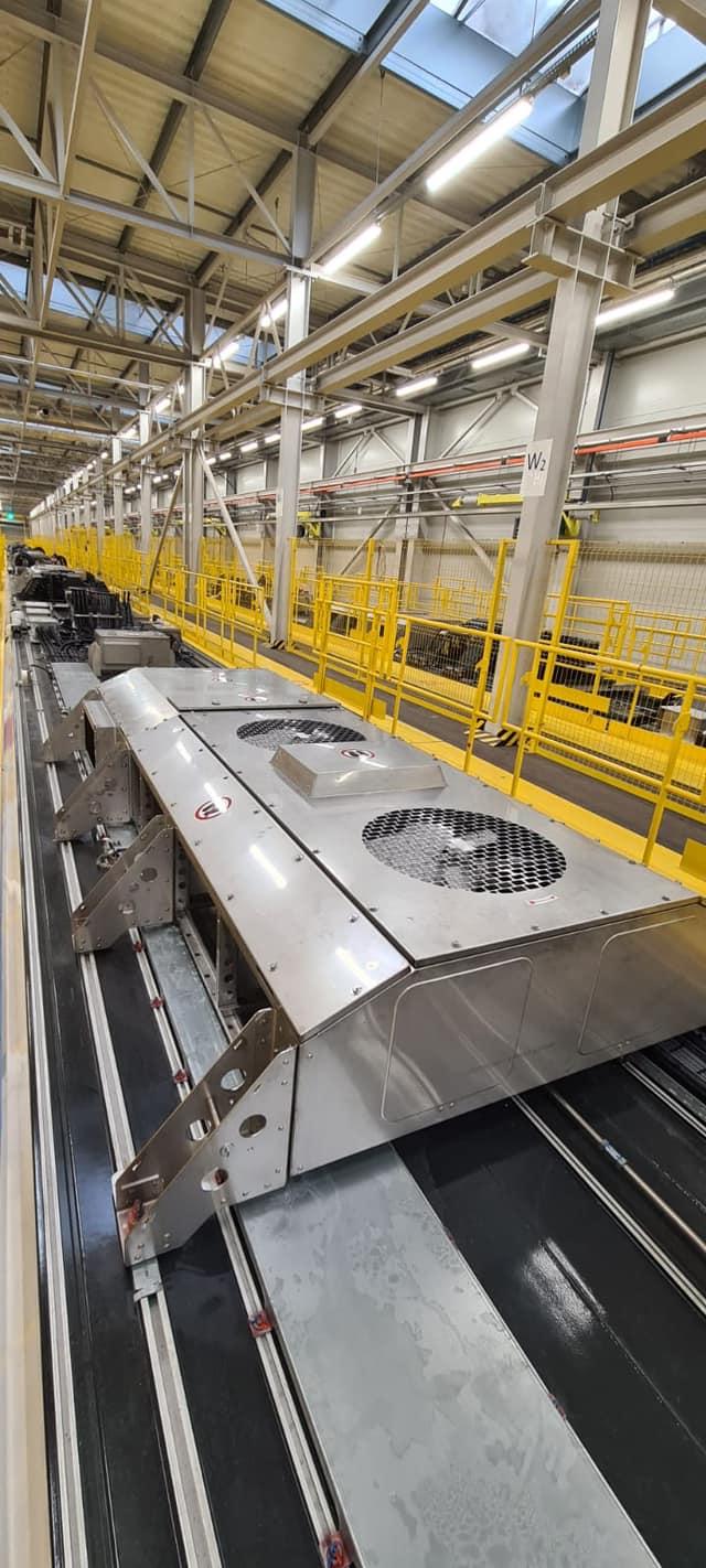 Primul tren electric nou cumpărat în ultimii 20 de ani a ajuns în România. Când va începe să circule garnitura 872874