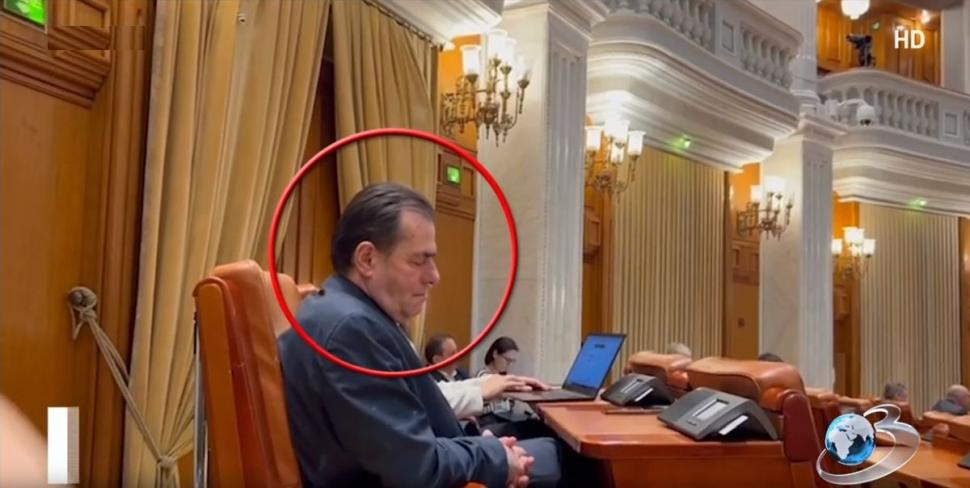 Ludovic Orban, surprins când doarme la ședința solemnă din Parlament dedicată Zilei Naționale a României 873227