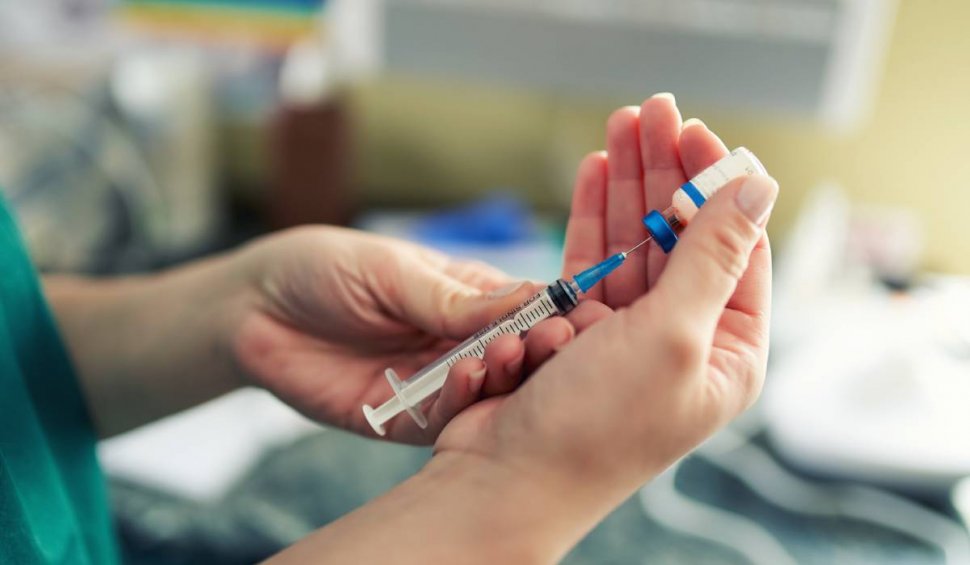 Lista vaccinurilor compensate pentru adulți. Românii care beneficiază de gratuitate